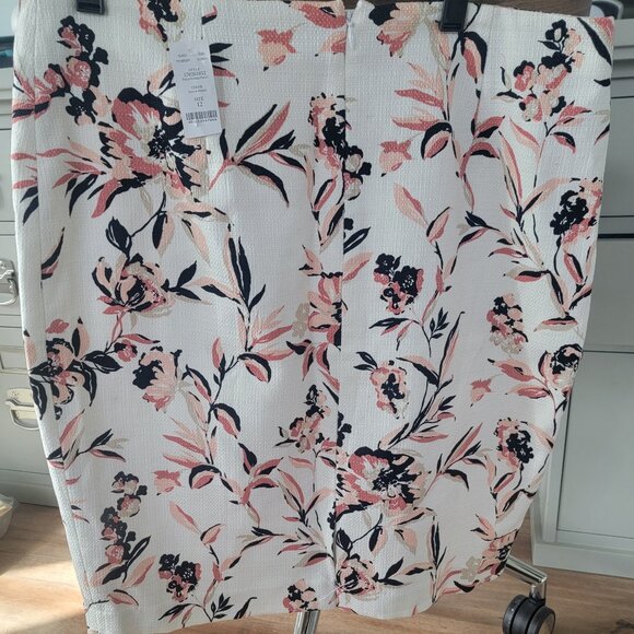 WHBM New Pencil Skirt Size 12 $29 - Picture 1 of 3